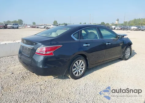 2015 Nissan Altima 2.5 S из США, поврежденный, VIN 1N4AL3AP8FC291434